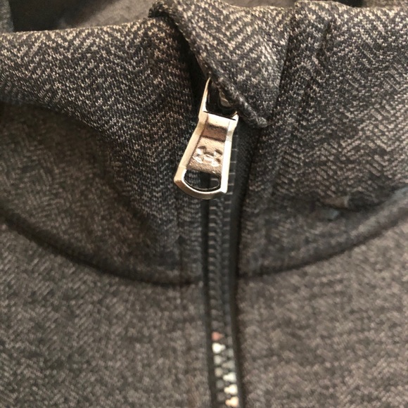 NWT Under Armour Studiolux Yoga Jacket Grey M - Picture 11 of 12